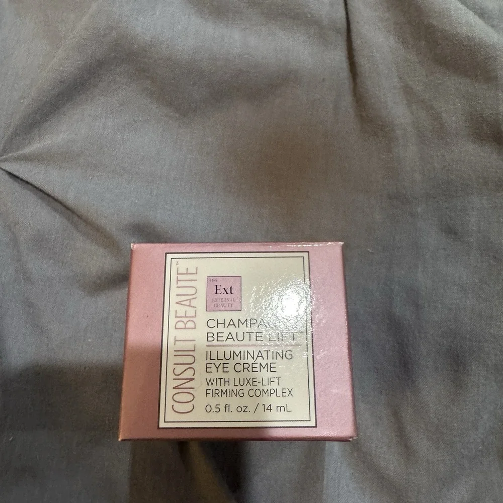 Consult Beaute Champagne Beaute Lift ILLUMINATING EYE CREME .5 fl. oz Sealed,NEW